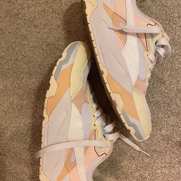 Puma Sneakers - Picture 2 of 4